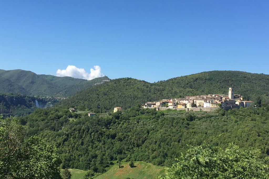 Authentic Villa Surrounded By Nature Terni Eksteriør billede