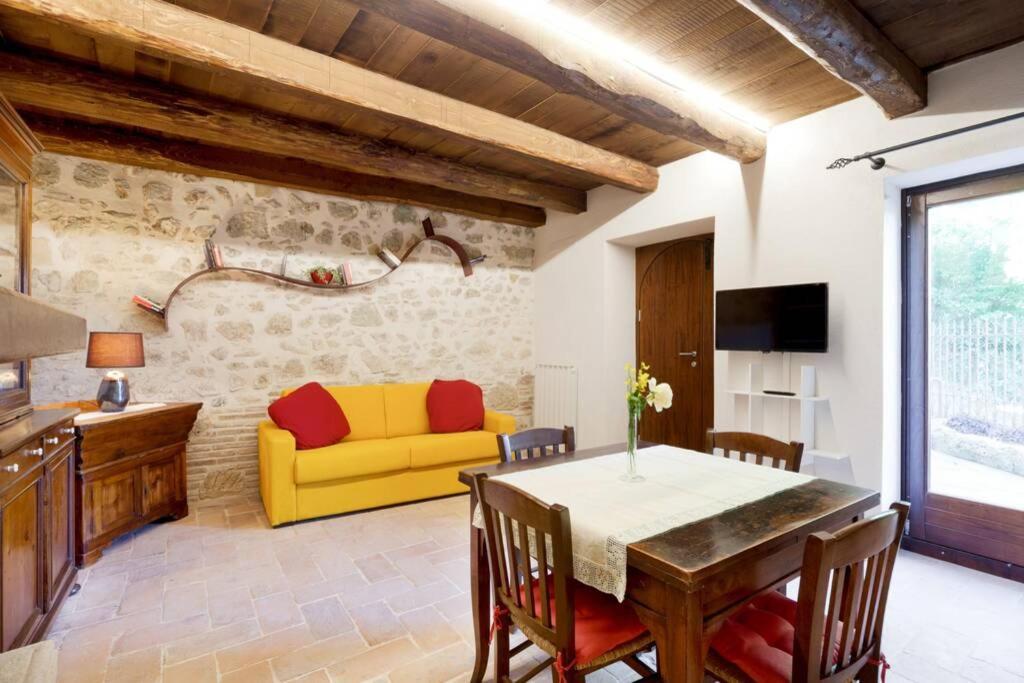 Authentic Villa Surrounded By Nature Terni Eksteriør billede